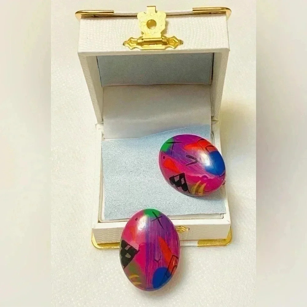 😇Very old vintage clip earrings 😇